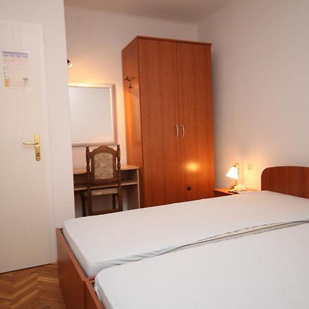 Apartments With A Parking Space Makarska - 6693 Номер фото