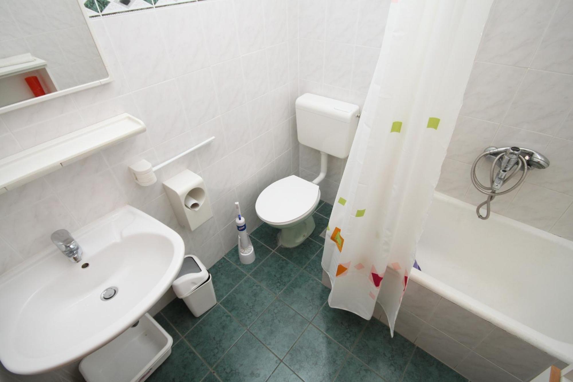 Apartments With A Parking Space Makarska - 6693 Номер фото